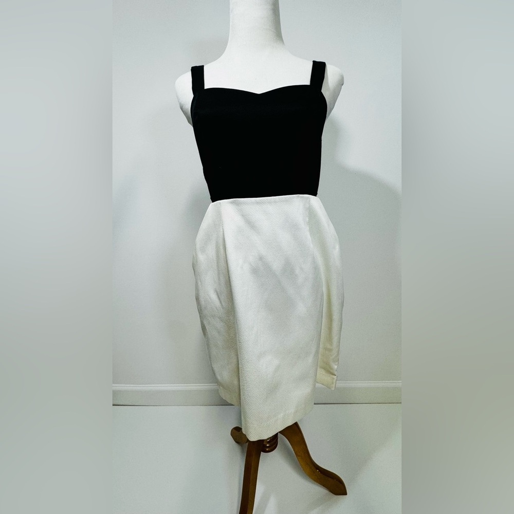 Walter by Walter‎ Baker Cut Out Dress White and black Size Small